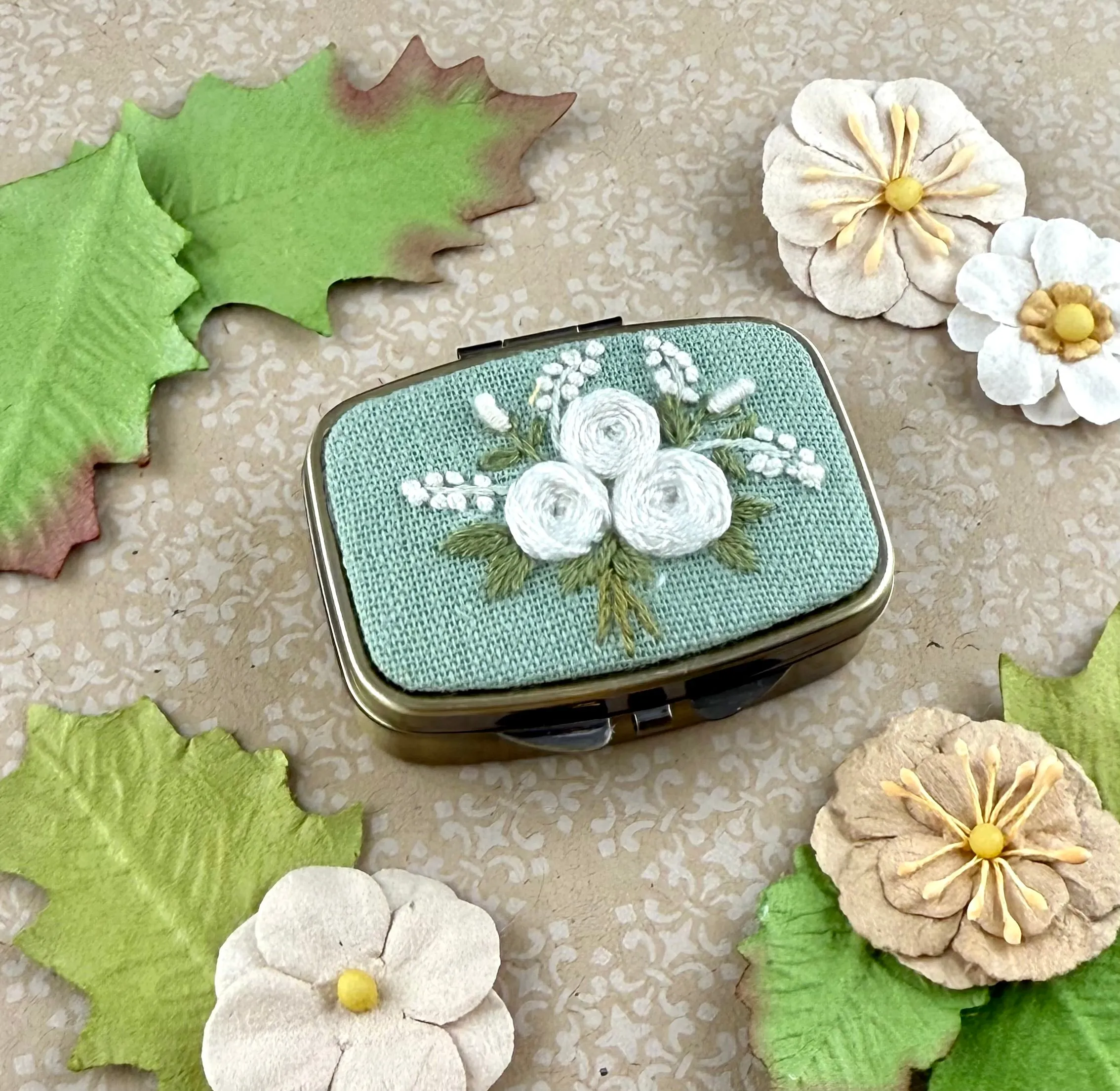 Embroidered Mini Pill/Jewelry Container - White Roses